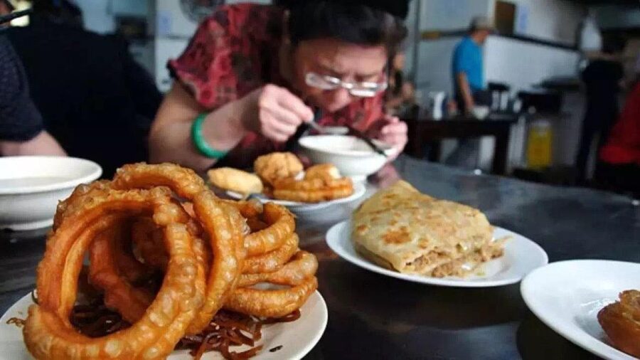 Beijing: Hutong Private Culinary Walking Tour - From beef bread to Muslim kebabs