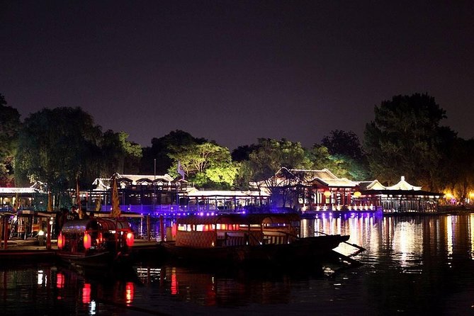 Beijing Imperial Dining Experience at Bai Jia Da Yuan Restaurant with Houhai Lake Bar Tour - A palace evening begins at 5:30pm
