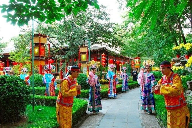 Beijing Imperial Dinning Experience with Night Tour - A palace-style dinner in Bai Jia Da Yuan