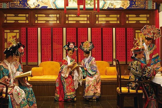 Beijing Imperial Dinning Experience with Night Tour - Olympic Park after dark