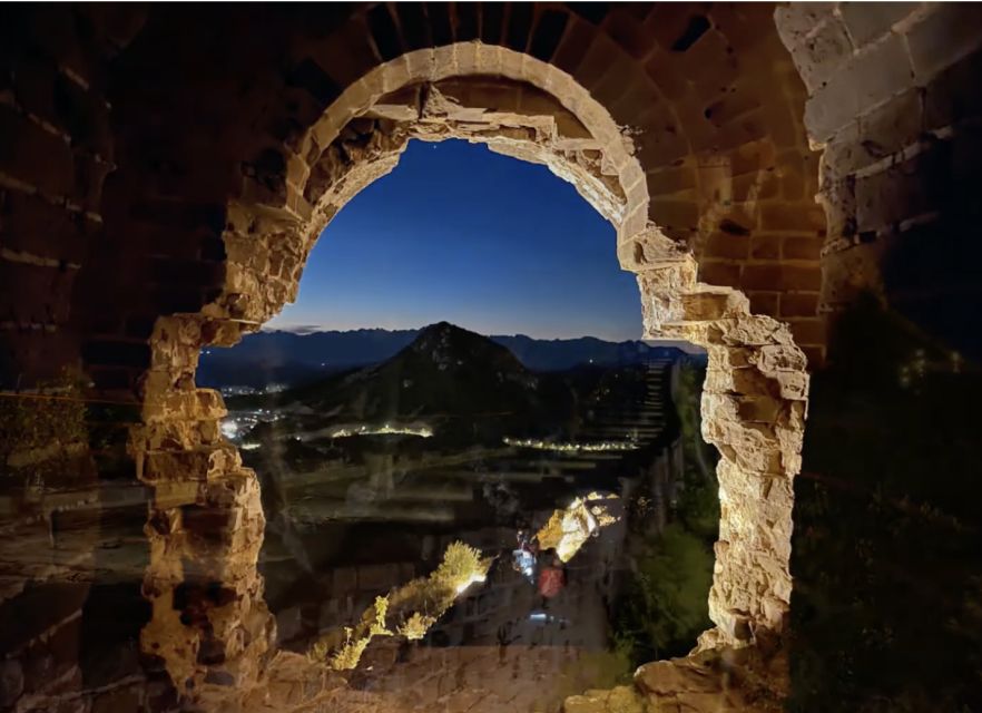 Beijing: Jinshanling and Simatai Wall&Gubei Watertown Tour - Why this Great Wall combination works