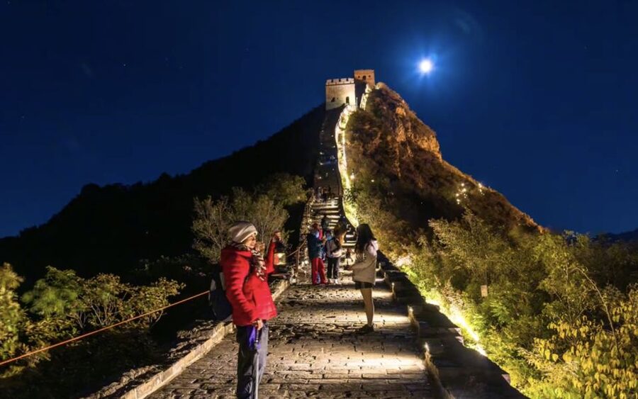 Beijing: Jinshanling and Simatai Wall&Gubei Watertown Tour - Jinshanling: the day’s finest wall walk