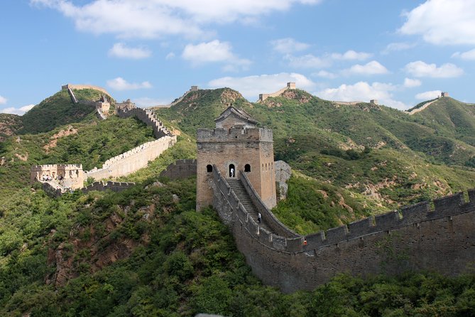 Beijing Jinshanling Great Wall Tickets And Other Options - Reaching the ramparts by cable car