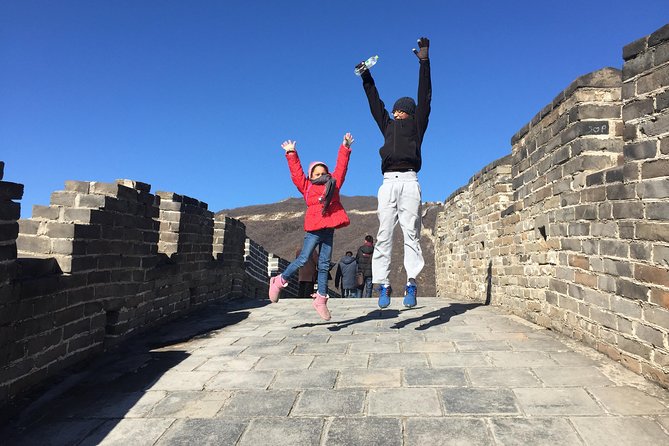 Beijing Mini Group Tour to Mutianyu Great Wall (Max 8+Tickets) - Arriving at Mutianyu and Choosing Your Route