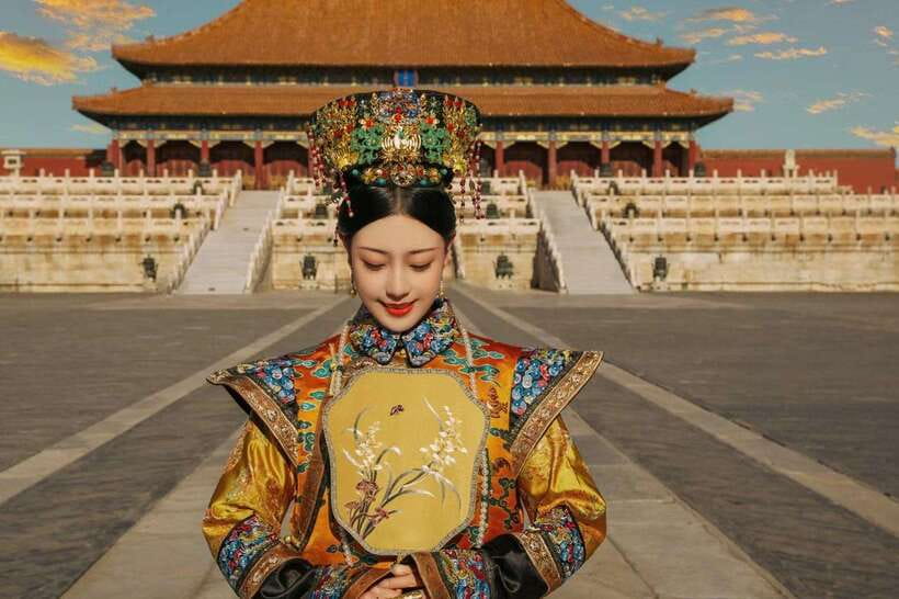 Beijing: Must-Try Chinese Ancient Costume Rental& Photoshoot - Choosing the outfit and building the look