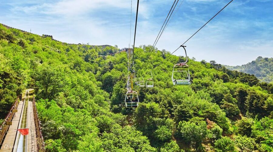 Beijing:Mutianyu/Badaling Great Wall Tour with VIP Fast Pass - Badaling: the famous name with a faster route