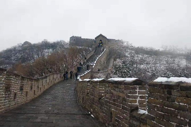 Beijing: Mutianyu Great Wall Private Layover Tour with Options - Lunch, snacks, and the return journey