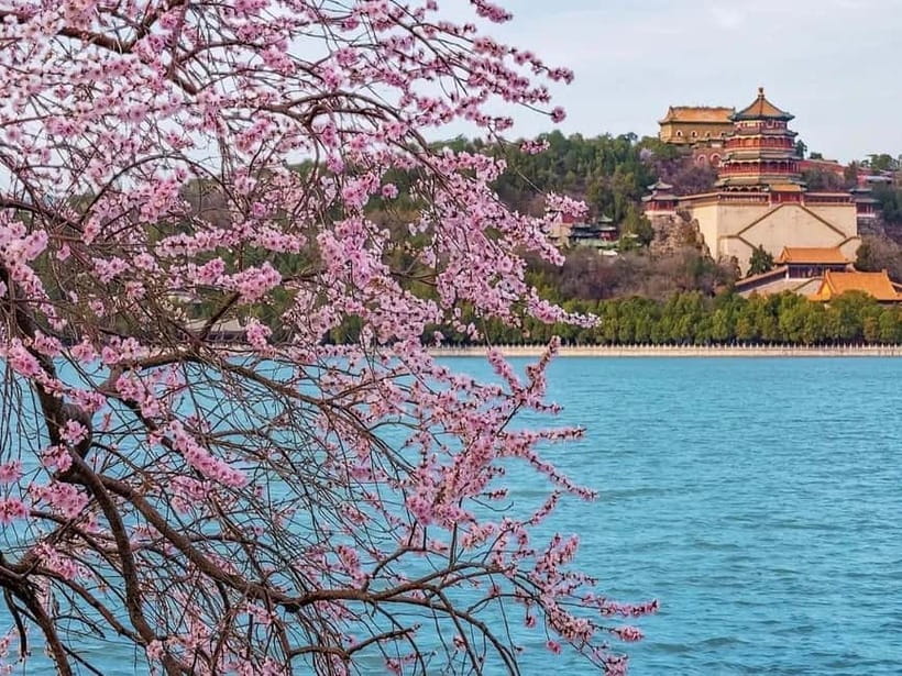 Beijing Mutianyu Great Wall&Summer Palace All Inclusive Tour - What the private guide adds