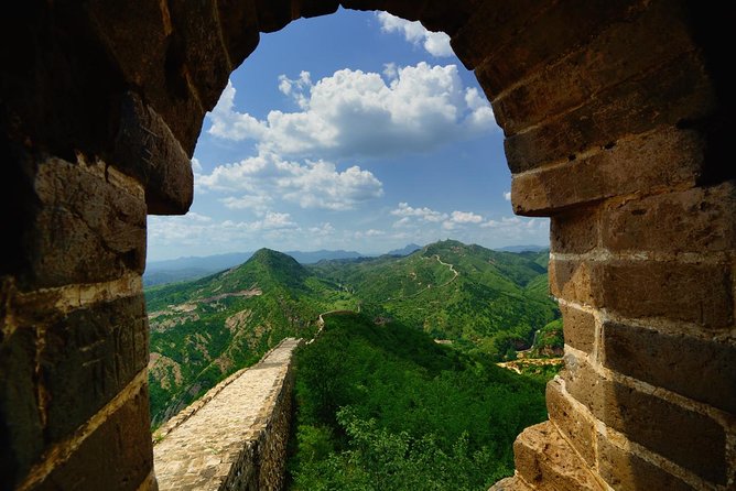 Beijing Mutianyu Great Wall Tour with Night View of Simatai and Gubei Water Town - The private vehicle is a major part of the value