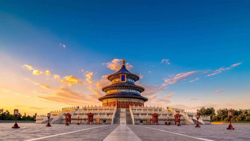 Beijing: Panda House w/Great Wall or City Sites Private Tour - Key points at a glance