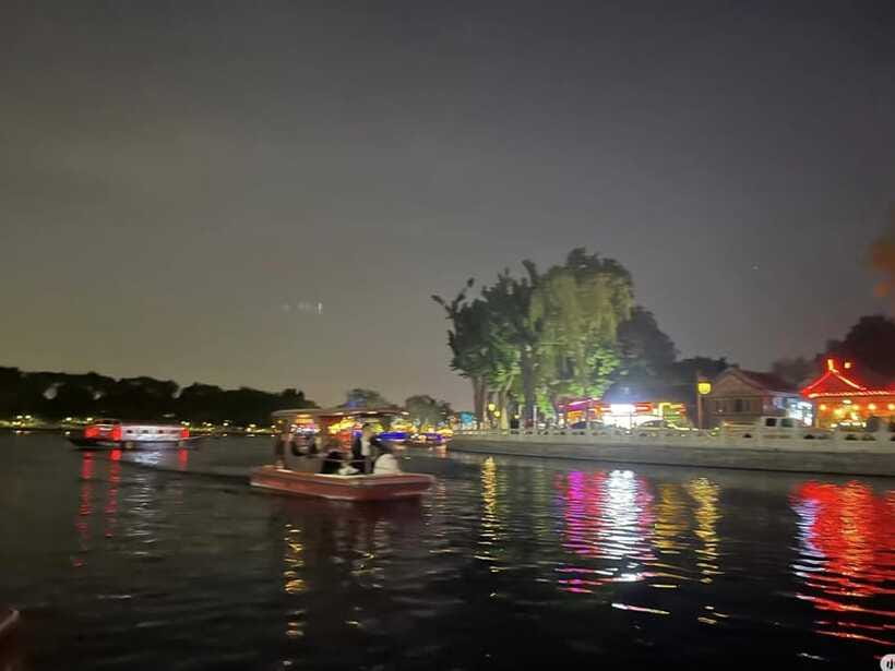 Beijing: Private Layover City Night Tour - Shichahai and Yandaixiejie: the evening’s most relaxed hour