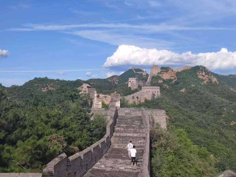 Beijing: Private Tour to Jinshanling Great Wall with Option - Arriving at Jinshanling