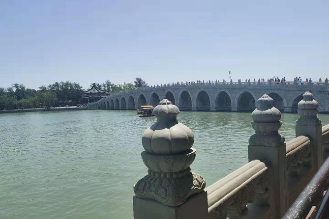 Beijing: Private Tour to Mutianyu Great Wall and Summer Palace - Driver or guide: which option should you choose?