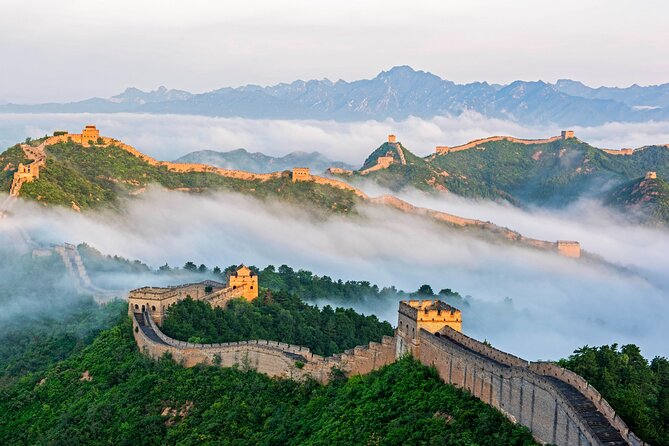 Beijing Private Transfer to Jinshanling or Simatai Great Wall - Simatai and Gubei Water Town: two stops, one busy day