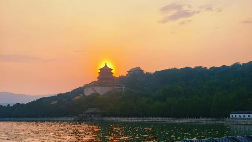 Beijing: Summer Palace Highlight Walking Tour - Why the Summer Palace works so well on foot