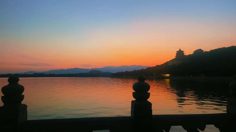 Beijing: Summer Palace Highlight Walking Tour - Four Great Regions and the Buddhist side of the palace