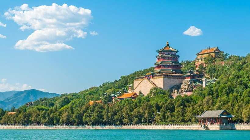 Beijing: Summer Palace Ticket; fast and smooth - Longevity Hill and the Tower of Buddhist Incense