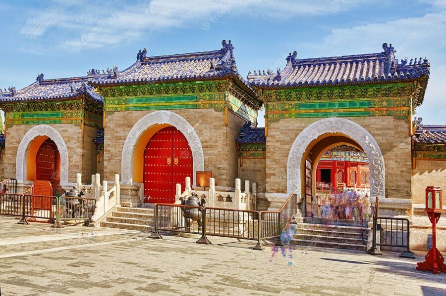 Beijing:Temple of Heaven Private Tour w/Option Show & Dinner - The subway option for Summer Palace