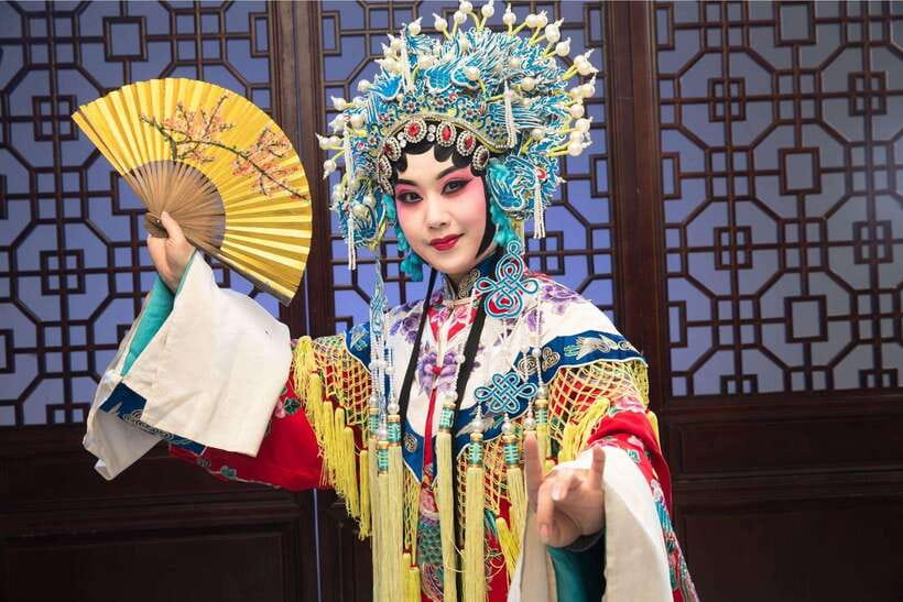Beijing: Traditional Cultural Show Peking Opera Tickets - Why Peking Opera Works Best as an Evening in Beijing