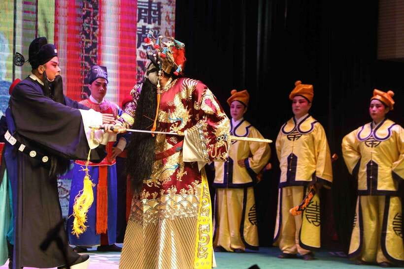 Beijing: Traditional Cultural Show Peking Opera Tickets - Booking and Practical Details