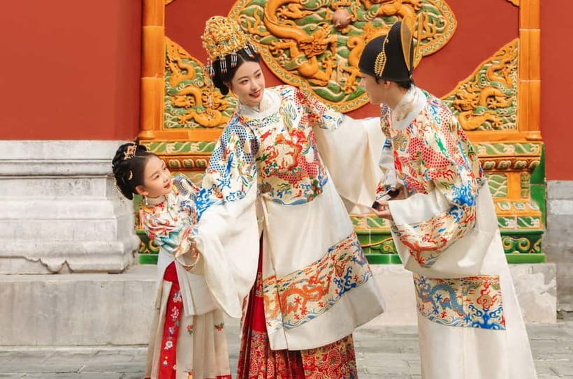 Beijing Traditional Hanfu Experience & Photoshoot for Groups - Starting at Jinyu Hutong Station