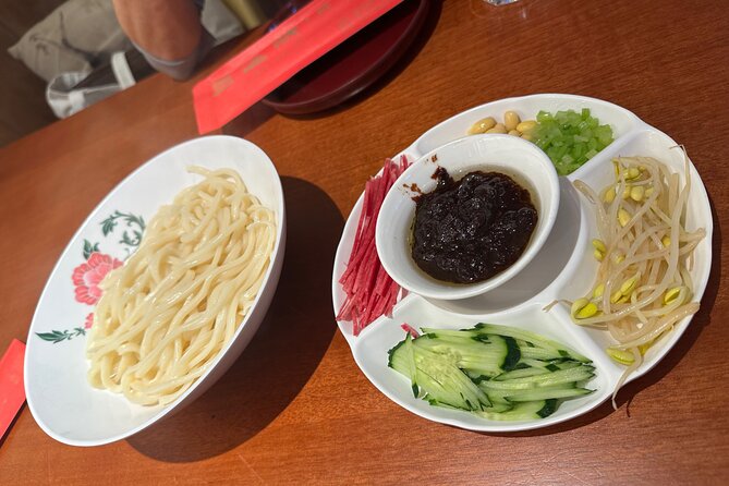 Beijing Walking Food Tour with a Local Friend - Walking into Dongsi’s hutongs