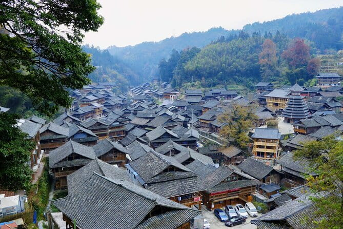Best of Guilin Li River Xianggong Hill and Yulong River - A quiet hour on the Yulong River