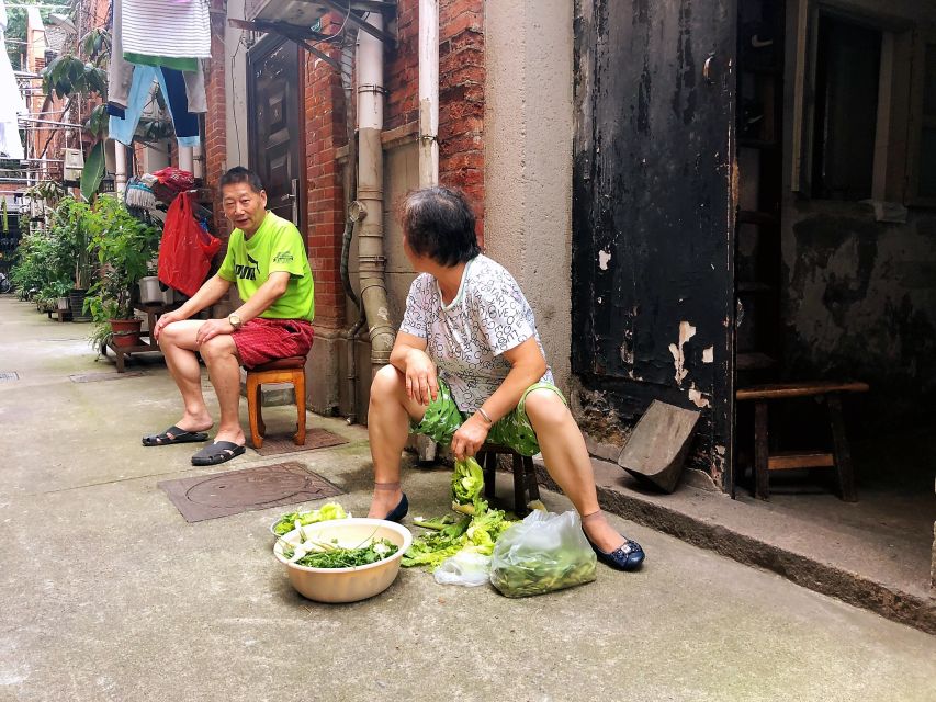 Biking Real Shanghai& Tea Tasting Experience - Why a bicycle works so well in central Shanghai