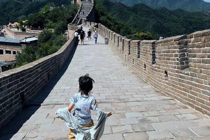 BusDa-Ancient Great Wall &Badaling Great Wall Full-day Bus Tour - Bus travel, pickup, and group size