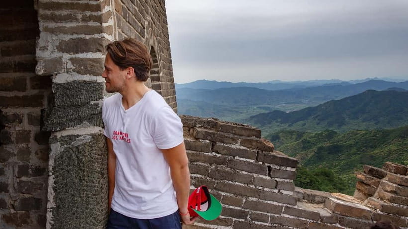 BusDa: Ancient Remnant of the Badaling Great Wall Day Tour - Guides, group style, and service