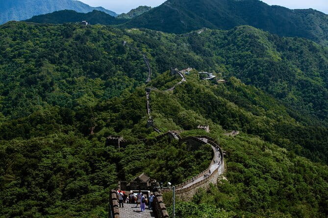 BusDa-Private Day Tours: Forbidden City & Mutianyu Great Wall - Walking the Mutianyu Great Wall