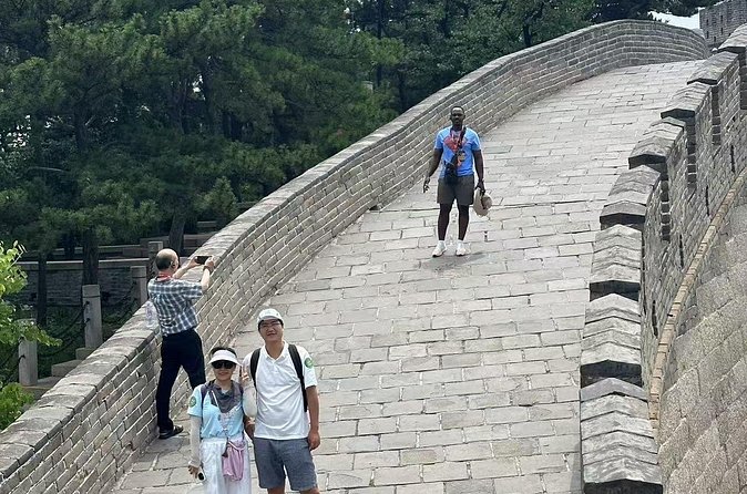 BusDa-Private Mutianyu Great Wall Trip with English Guide - Cable car or toboggan: useful extras, not included
