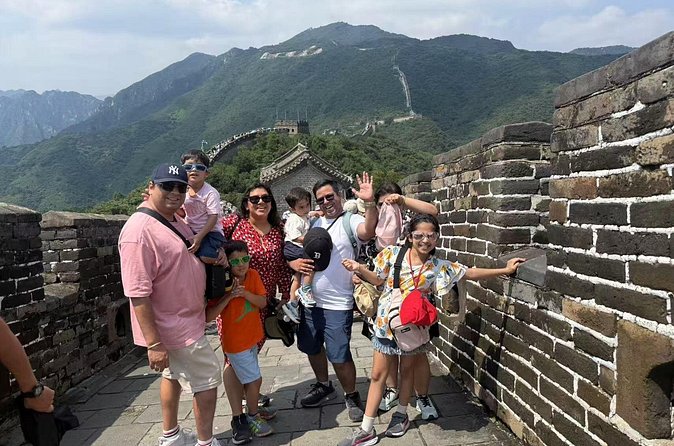 BusDa-Private Mutianyu Great Wall Trip with English Guide - The $23 price and what you receive