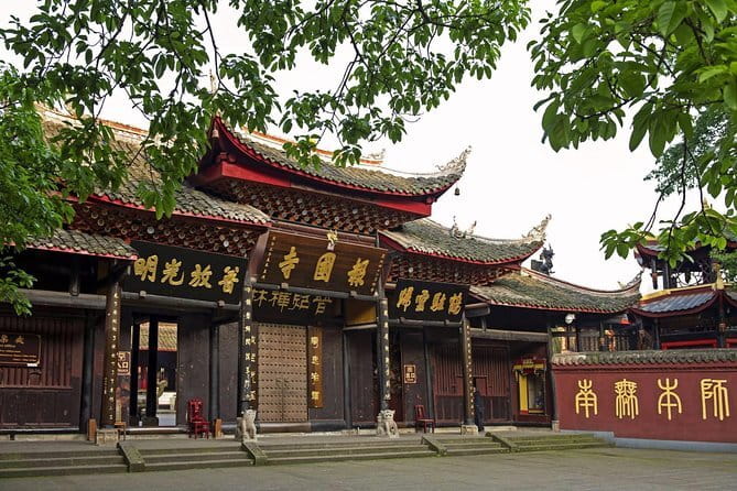 Chengdu Private Day Tour to Emei Mountain with Lunch and Cable Car Ride - Reaching the Gold Summit by cable car