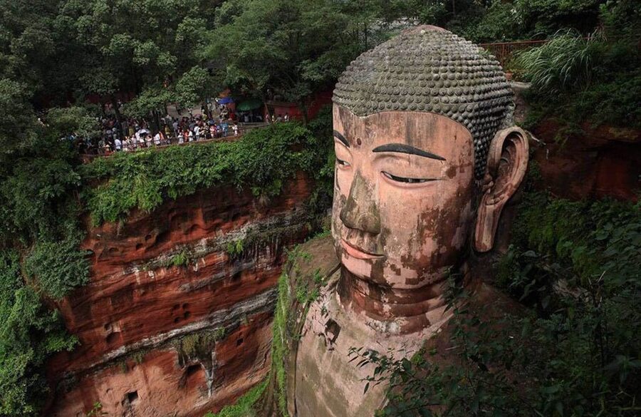 Chengdu Private Tour of Leshan Buddha and Panda Base - Should you book the Panda Base and Leshan tour?