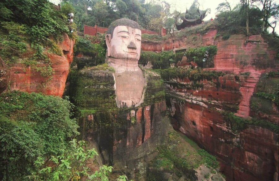 Chengdu Private Tour of Leshan Buddha and Panda Base - Who should choose this Chengdu day trip?