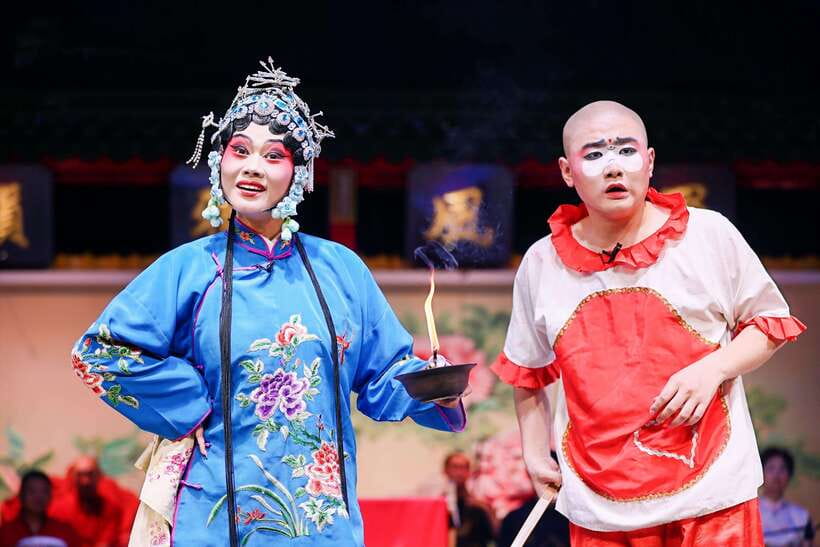 Chengdu: Sichuan Opera Face-Changing and Acrobatics Show - How Much Value Do You Get for $32?