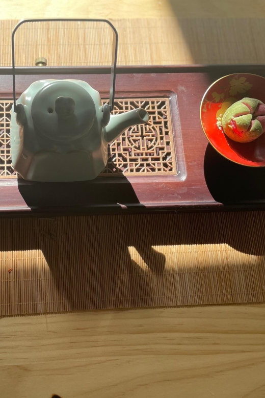 Chinese Tea ceremony in Beijing Hutong courtyard - Who will enjoy this most?