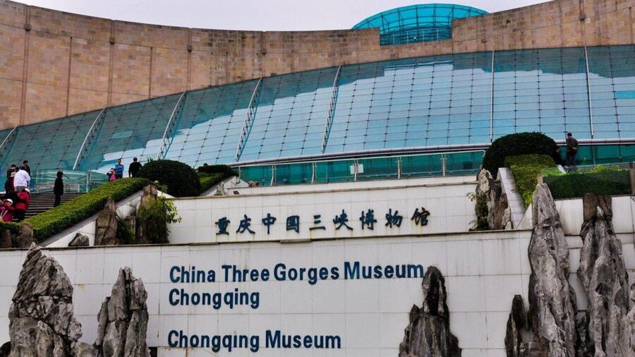 Chongqing: One-Day Extravaganza: Hit All the Must-See Spots! - Three Gorges Museum and the city’s public face