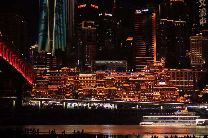 Chongqing Private City Tour: Must-Sees All-in-One - Daijia Lane brings you into local street life