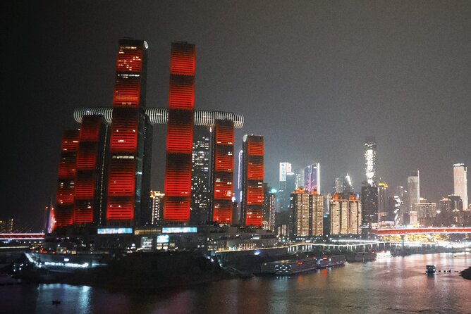 Chongqing private luxury city tour: Must-sees All in One - Key points at a glance