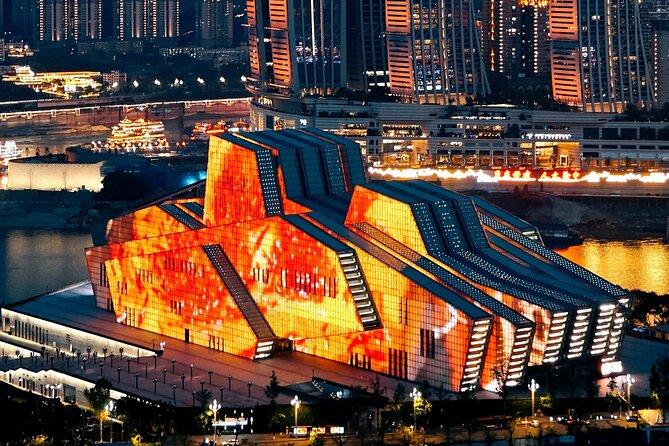 Chongqing private luxury city tour: Must-sees All in One - Liziba Station: a famous train through a building
