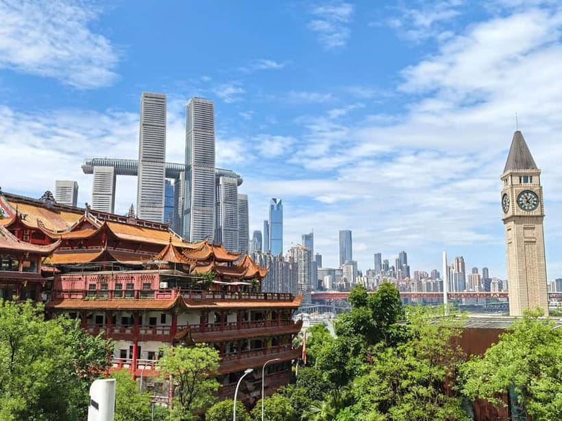 Chongqing: Trendy Spots, Cableway & Ferry Private Tour - Why this tour works for a first day in Chongqing