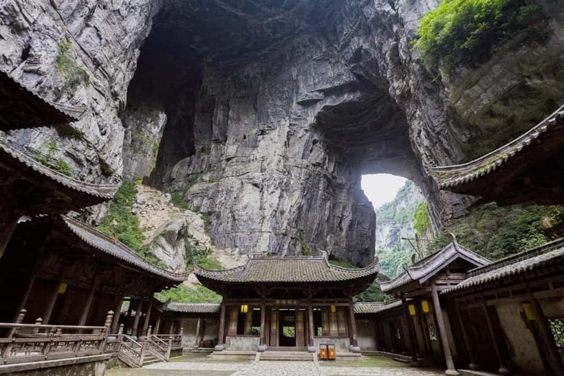Chongqing: Wulong 2 Spots All-inclusive Luxury Private Trip - Key points to know before you book