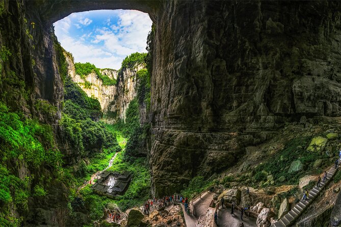 Chongqing Wulong Exploration Private Day Tour With the Lunch - Why Wulong is worth a day away from Chongqing