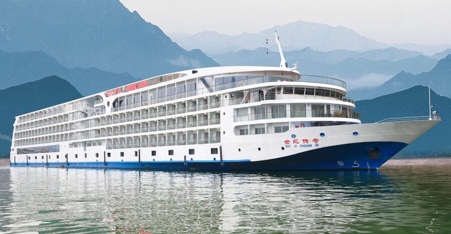 Chongqing: Yangtze River Cruise with Meals and Accommodation - Day two: Taiji and Fengdu Ghost City