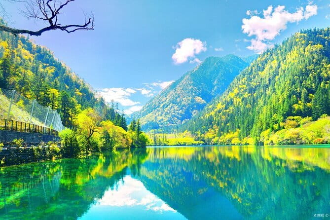 Classic 3-Day Jiuzhaigou Private Tour(Transportation+Tickets) - The human support behind the arrangements