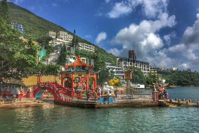 Custom private tour of Hong Kong Island - Half day - Riding Hong Kong’s public transport