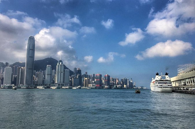 Custom private tour of Kowloon Peninsula - Half day - Food and markets without a built-in meal
