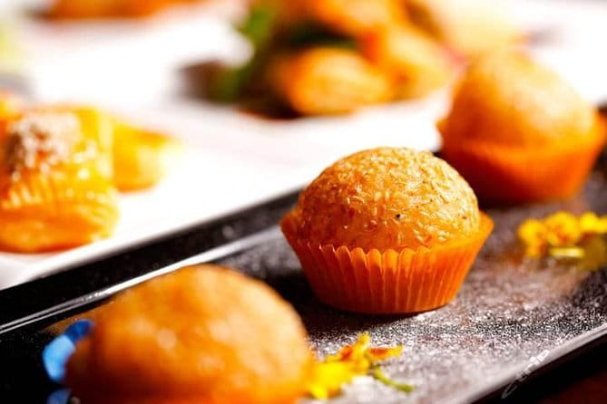 Din Tai Fung Dinner and VIP Class River Cruise Experience in Shanghai - Starting at the Bund and its 19th-century story